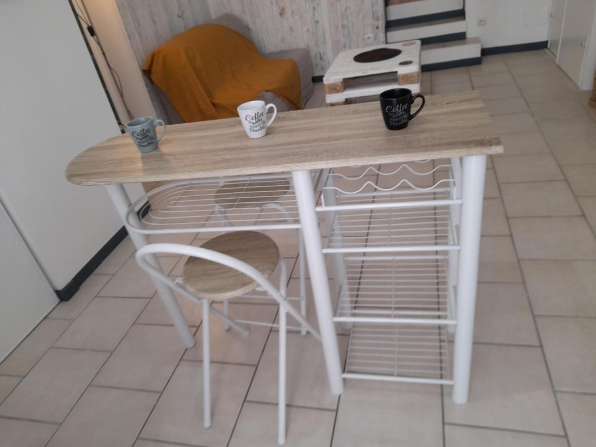 Chez Sabine Et Patrick Apartment Нарбон Екстериор снимка